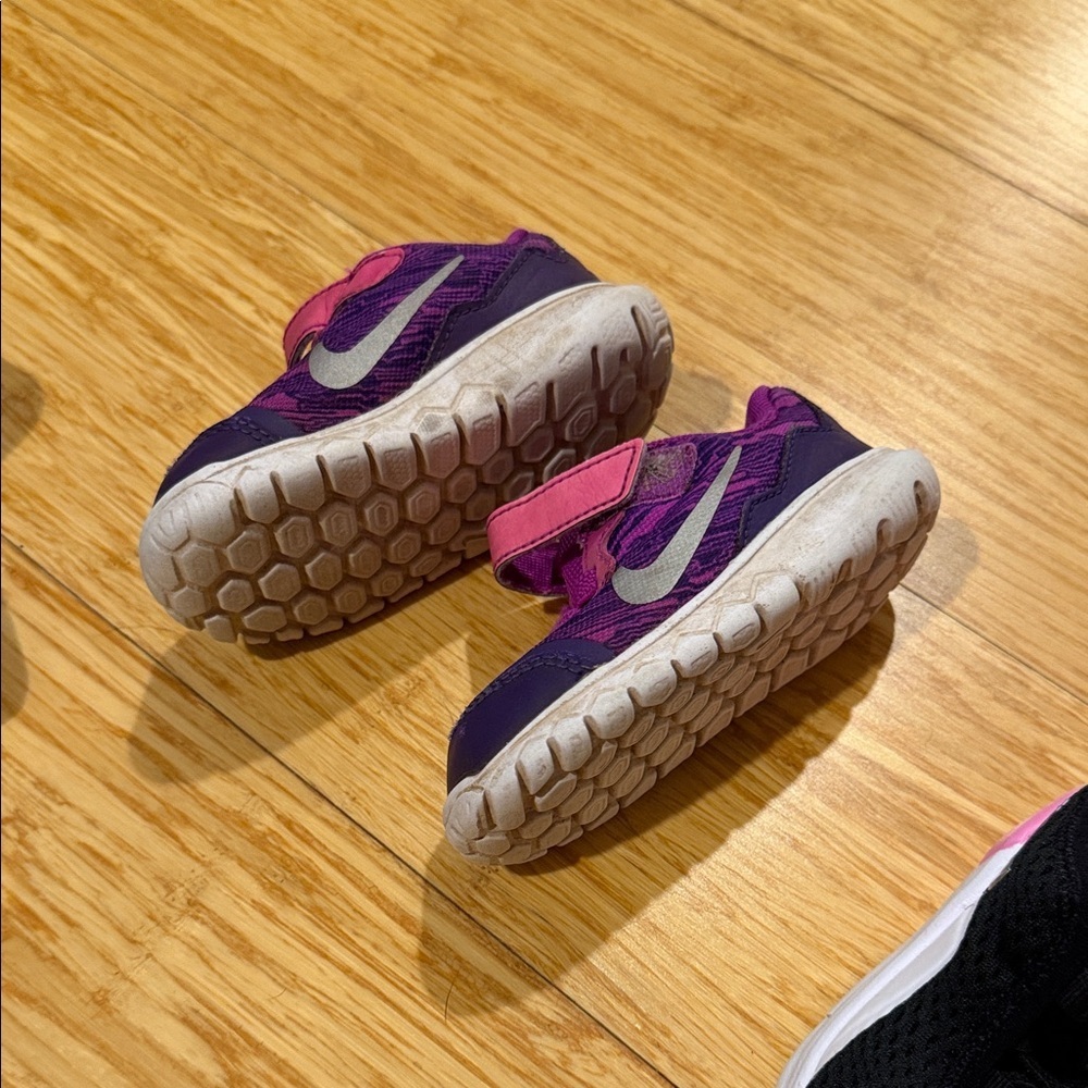 Nike and Keens shoe bundles - infant sizes - Picture 3 of 6